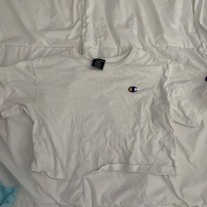 Cropped Champion Shirt